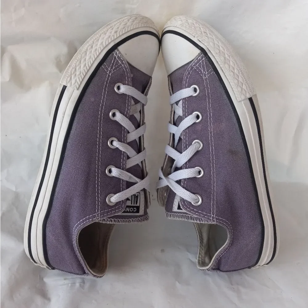 Converse Sneakers Light Purple Size 4 Junior